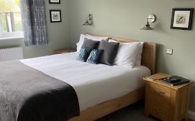 Marshpools Bed & Breakfast - Licensed Near Weobley Village